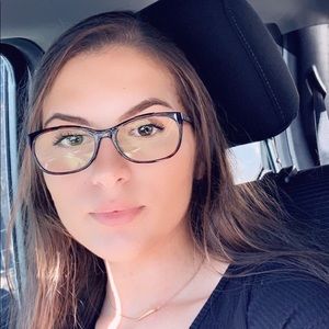 Meet your Posher, Majlinda